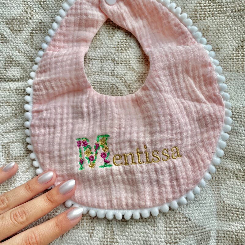 Broderie bavoir Angoulême Charente